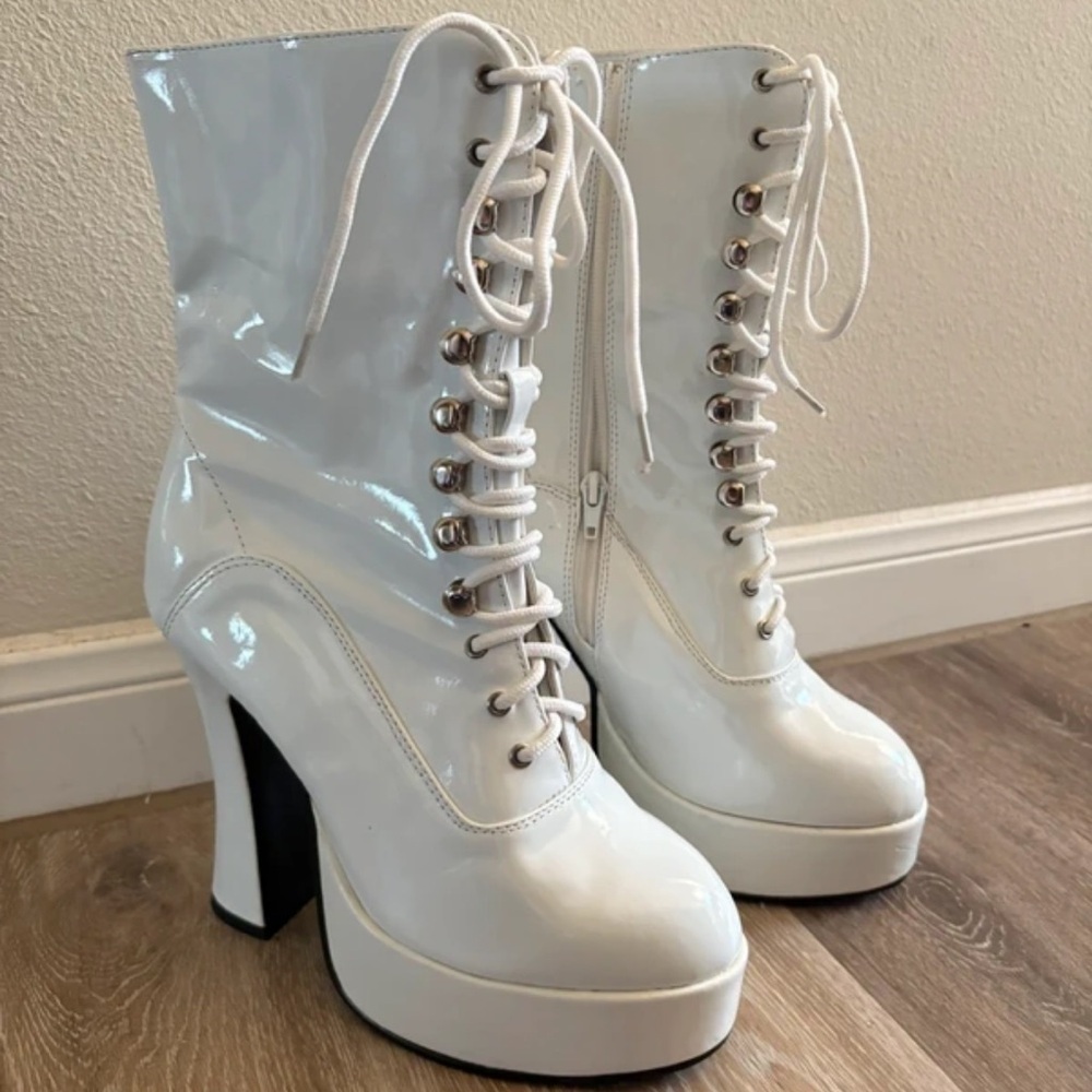 Ellie White Patent Lace-Up Platform Ankle Boots